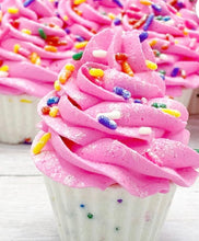 Load image into Gallery viewer, Cupcake Bath Bomb &amp; Bubble Frosting
